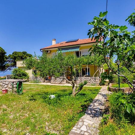 Apartments Margarita Mali Losinj Exterior photo