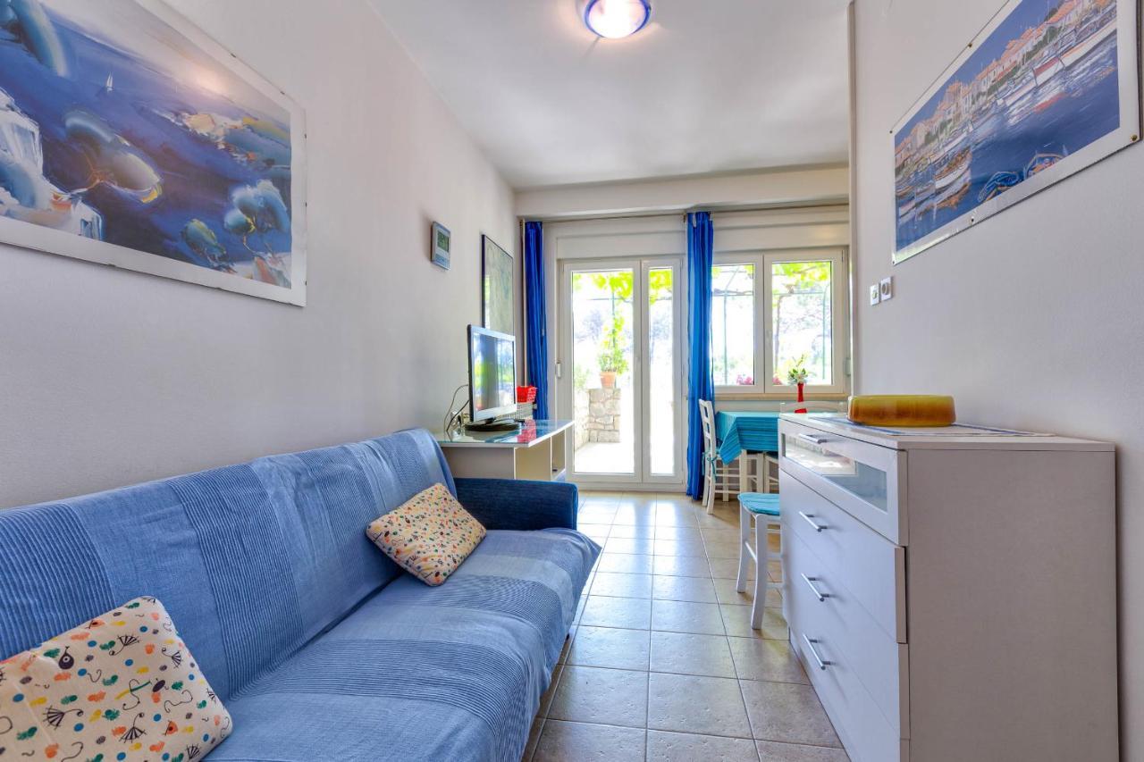 Apartments Margarita Mali Losinj Exterior photo